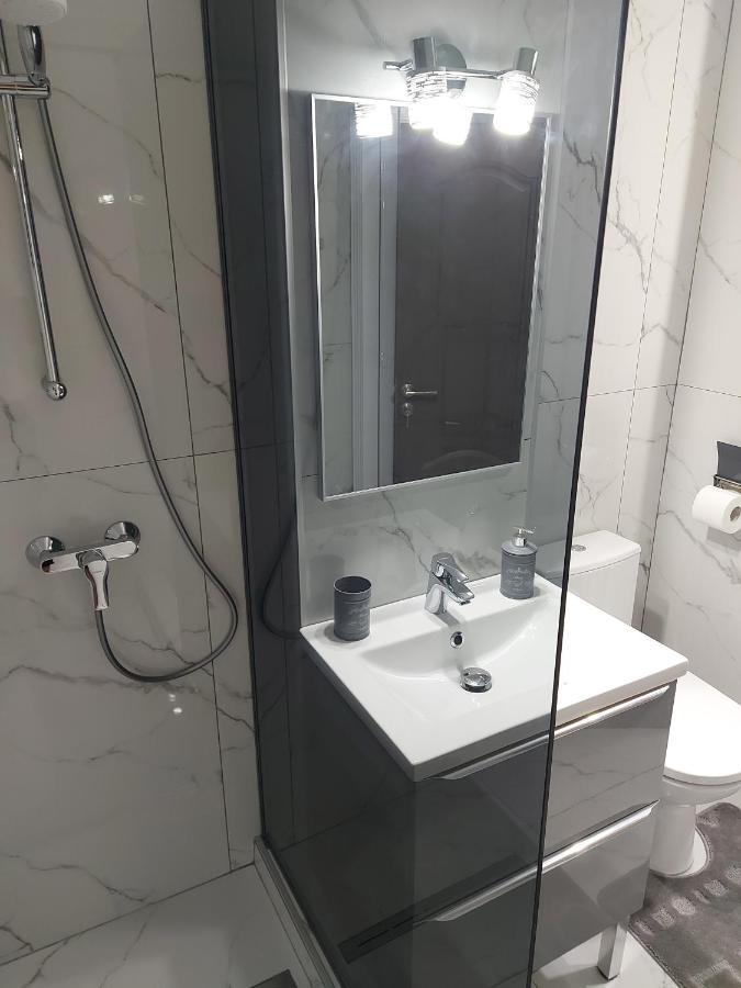 Cuza 21 Apartment Braila Bagian luar foto